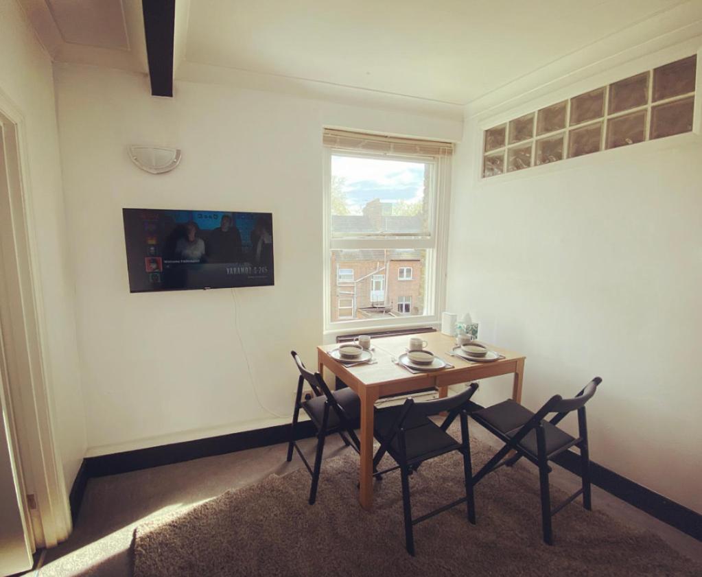 Complete 1 Bedroom Apartment With Wi-Fi, Kitchen, Tv In Heart Of Chiswick, London Luaran gambar